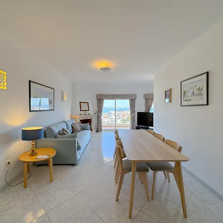 Spacious Flat With Breathtaking Views #1930 拉哥斯